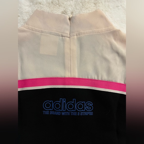 ADIDAS SCUBA TEE, WOMEN, MEDIUM - Picture 4 of 6